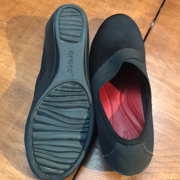 Ladies Crocs Clogs with Neoprene Upper - Picture 13 of 16